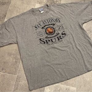 Y2K San Antonio Spurs tshirt